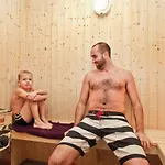 בית נופש Gorgeous Home In Nordborg With Sauna
