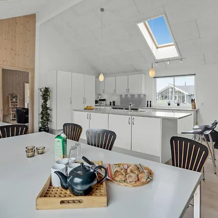 בית נופש Gorgeous Home In Nordborg With Sauna נורדבורג