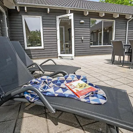 Gorgeous Home In Nordborg With Sauna בית נופש נורדבורג